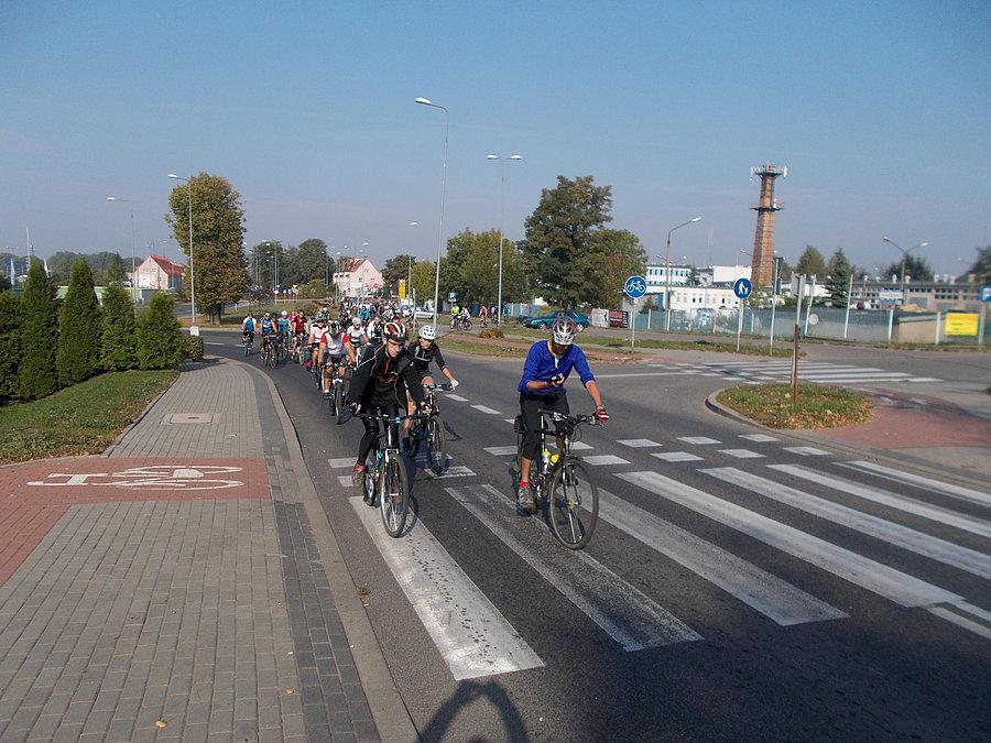 Pierwszą grupę prowadzi sam mistrz ceremonii Marecki