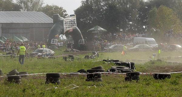 II edycja Wrak Race Biała Podlaska w Sławacinku Nowym