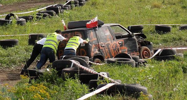 II edycja Wrak Race Biała Podlaska w Sławacinku Nowym