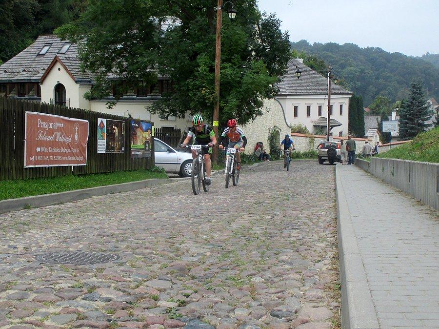Mazovia MTB Kazimierz Dolny - początek podjazdu pod ulicę Zamkową