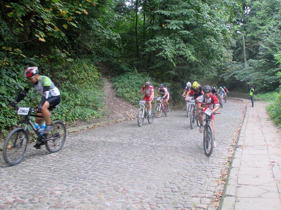 Mazovia MTB Kazimierz Dolny - druga stromizna ulicy Zamkowej (17.7%/100m + 14.0%/100m)