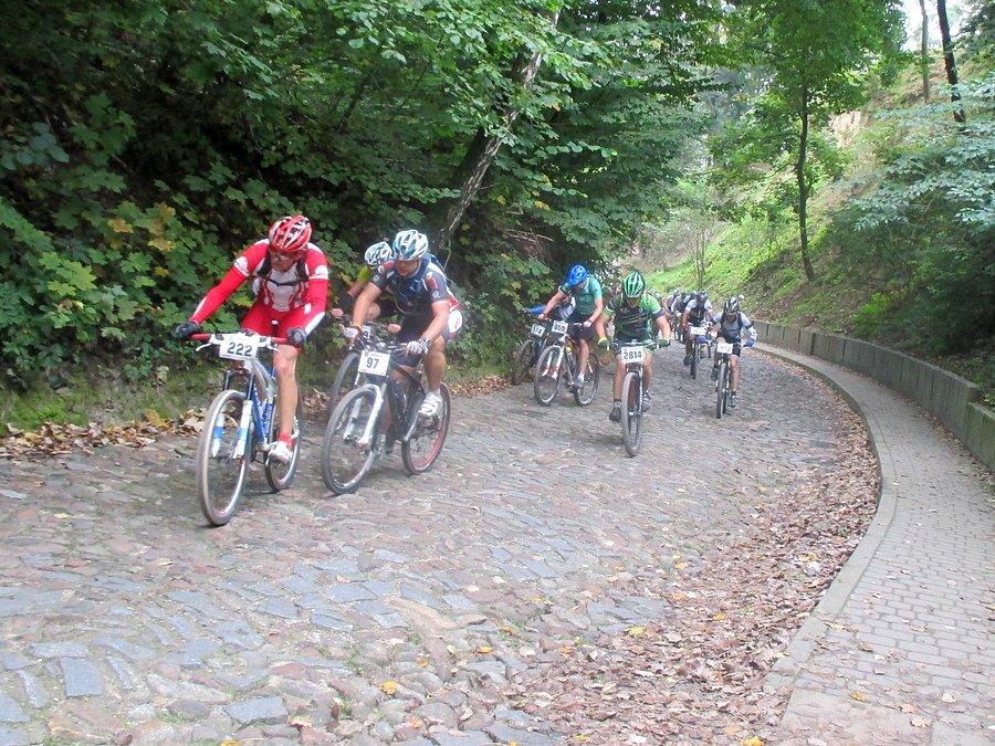 Mazovia MTB Kazimierz Dolny - druga stromizna ulicy Zamkowej (17.7%/100m + 14.0%/100m)