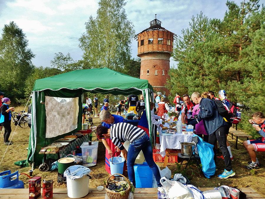 Maraton Kociewie Kołem. Na trasie. BUFET (napoje zimne i ciepłe, posiłki regeneracyjne)