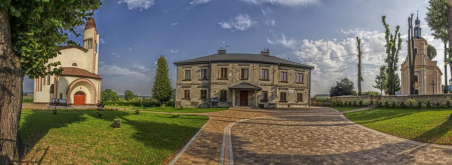 Zespół pałacowy w Pińczycach