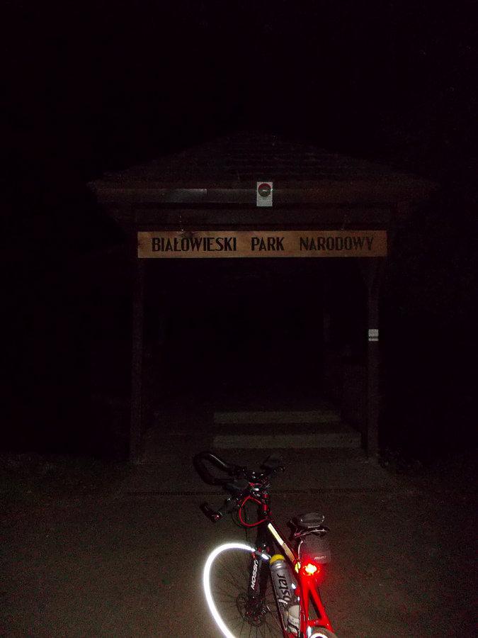 Przed wejściem do BPN