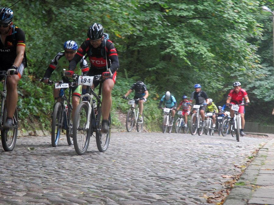 Mazovia MTB Kazimierz Dolny - druga stromizna ulicy Zamkowej (17.7%/100m + 14.0%/100m)