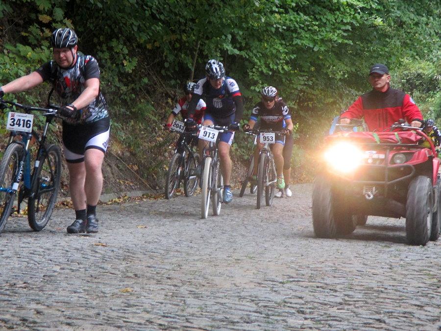 Mazovia MTB Kazimierz Dolny - druga stromizna ulicy Zamkowej (17.7%/100m + 14.0%/100m)