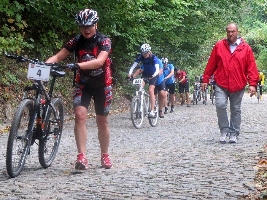 Mazovia MTB Kazimierz Dolny - druga stromizna ulicy Zamkowej (17.7%/100m + 14.0%/100m)