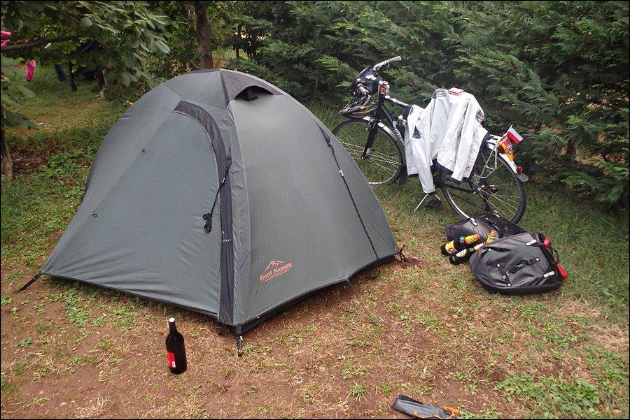 Namiot na campingu