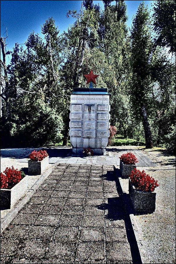 Pomnik