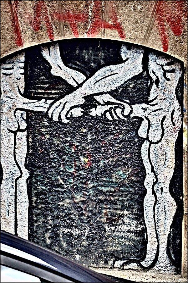 Ciekawy mural