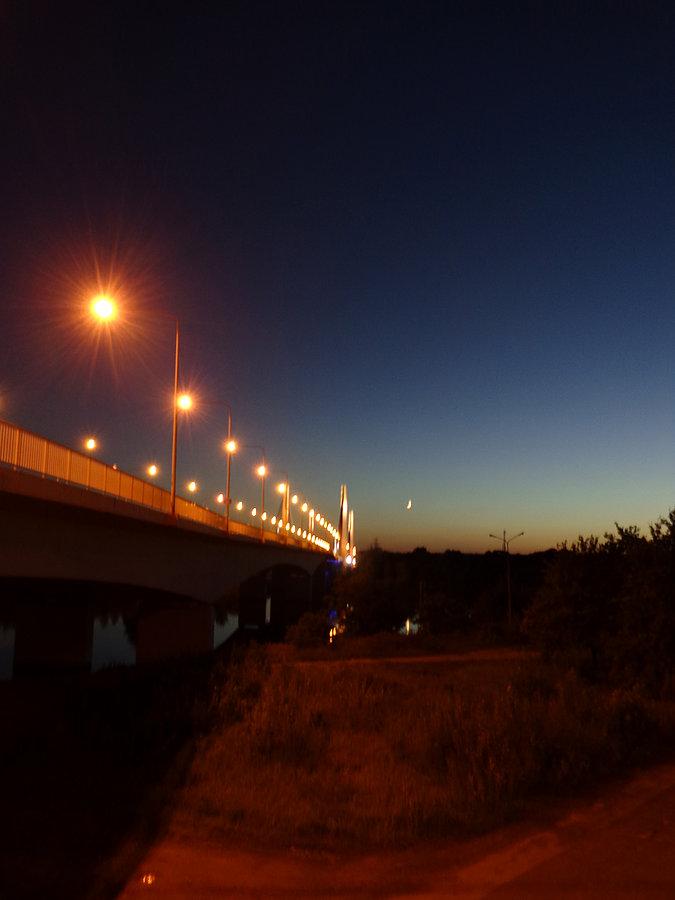 Księżyc i Milenijny (1)