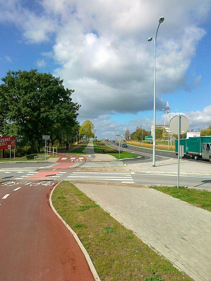 Białystok to miasto przyjazne rowerzystom. Mają między innymi takie piękne ddr-ki