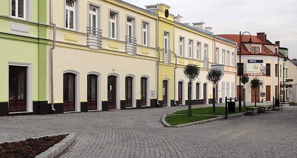Biała Podlaska. Nowe kamienice przy Placu Rubina