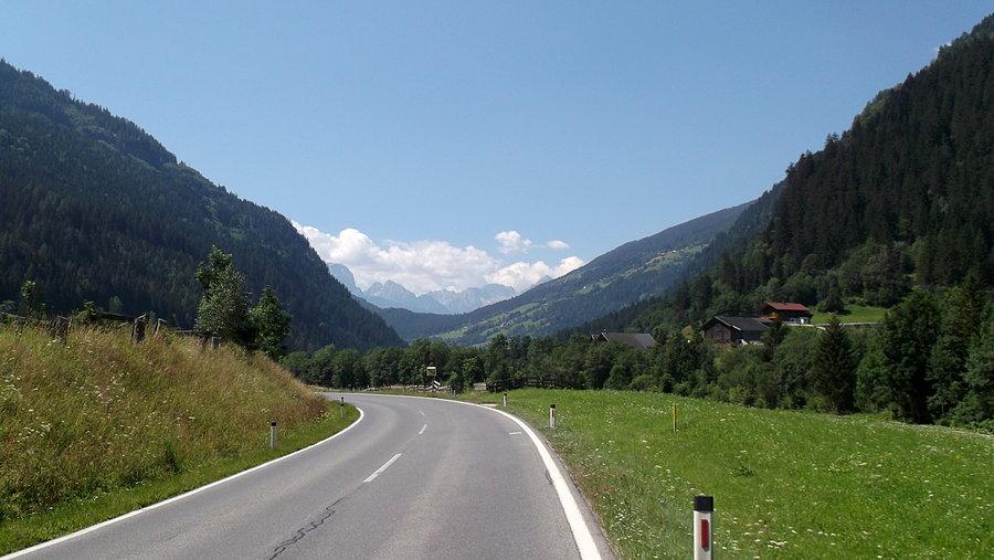 Koniec zjazdu, chociaż nadal tu wysoko - ok 950 m.n.p.m
