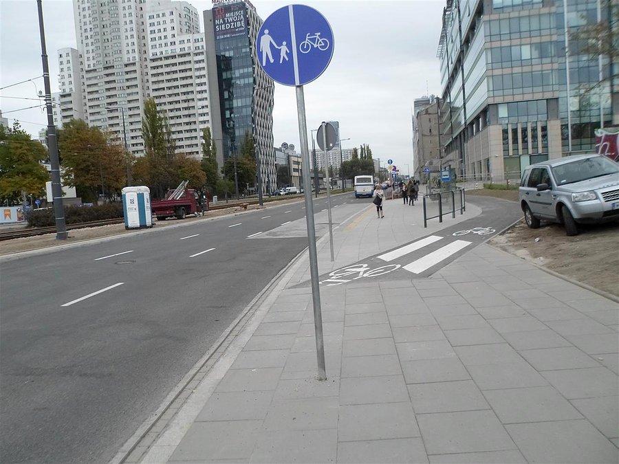 A to nieoczekiwany początek ddr