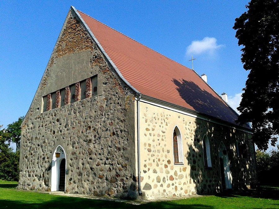 Kościół filialny p.w. św. Franciszka z Asyżu z XV w. w Nosowie