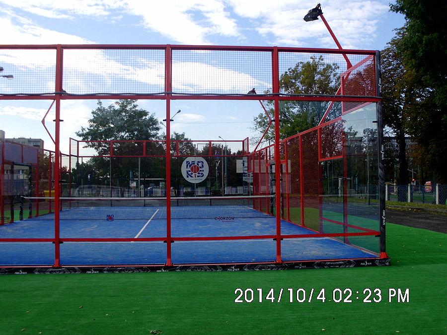 nowy kort do padla na rerenie dawnego AKS-u w Chorzowie