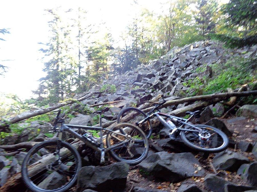 I niby w Beskidach są kamienie ?