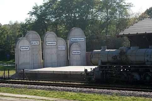 To stąd odjeżdżało wiele małych transportów do obozów pracy