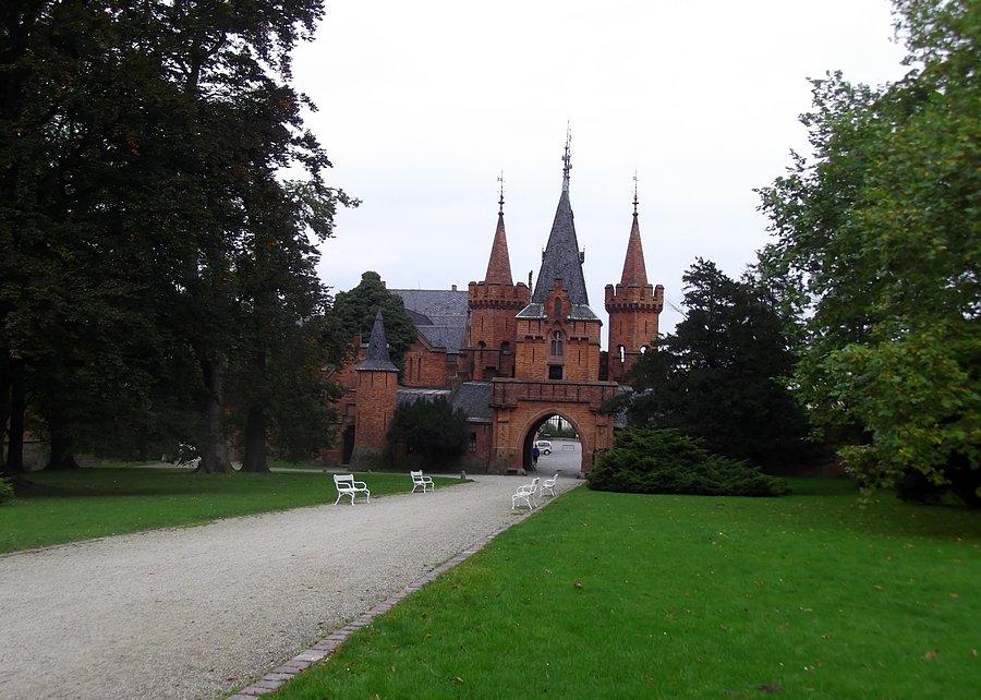 Czerwony Zamek - Hradec Nad Moravici