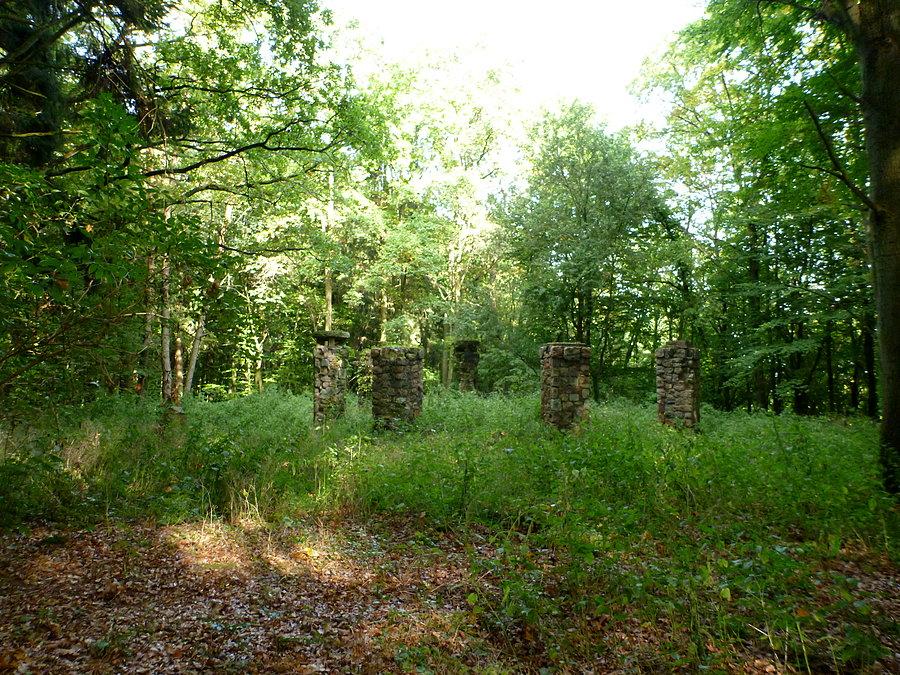 Wzgórze Rolanda w Łobzie 53°37'56.0"N 15°36'24.8"E