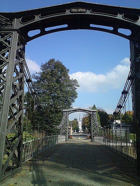 Żelazny most w Ozimku