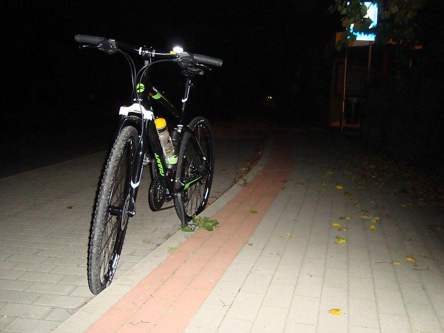 Giant nocą