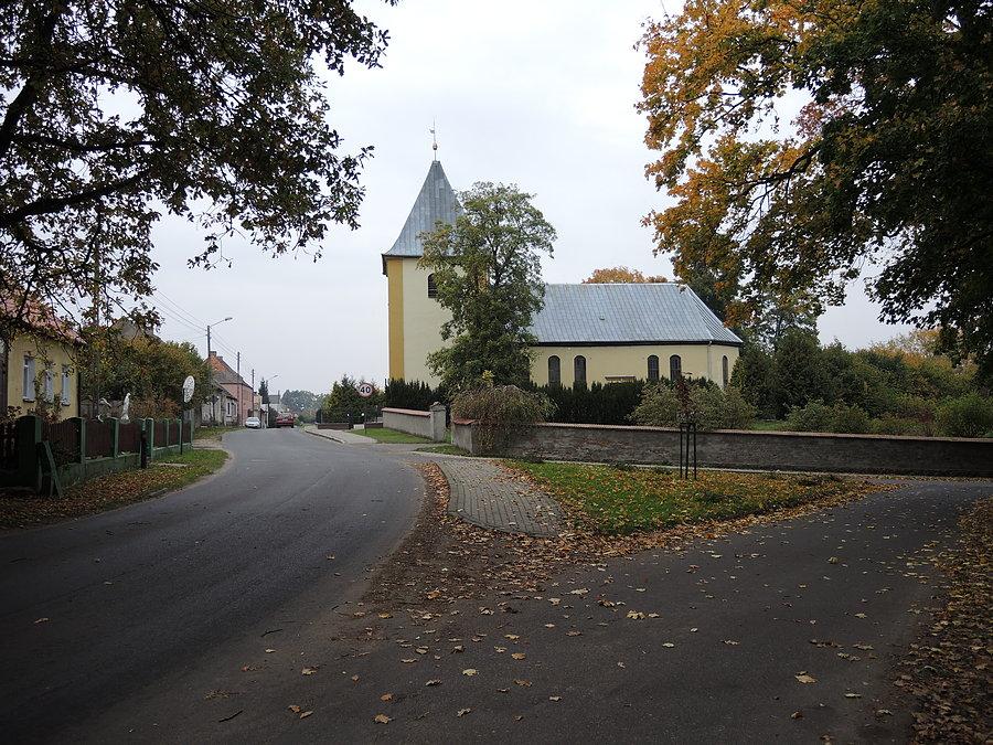 Kościół p.w. Wszystkich Świętych w Białej
