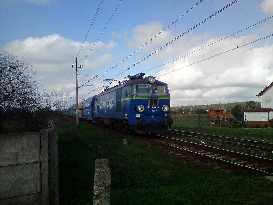 Pociąg towarowy w Dobrzeniu Wielkim, ul. Sienkiewicza