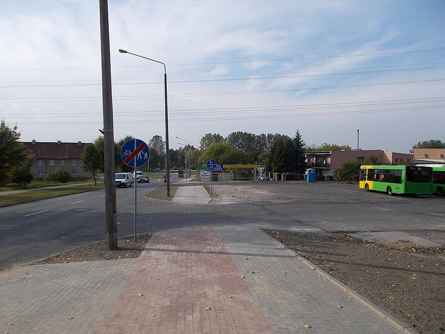 Odrodzenia - 200 metrów chodnika i ścieżki rowerowej