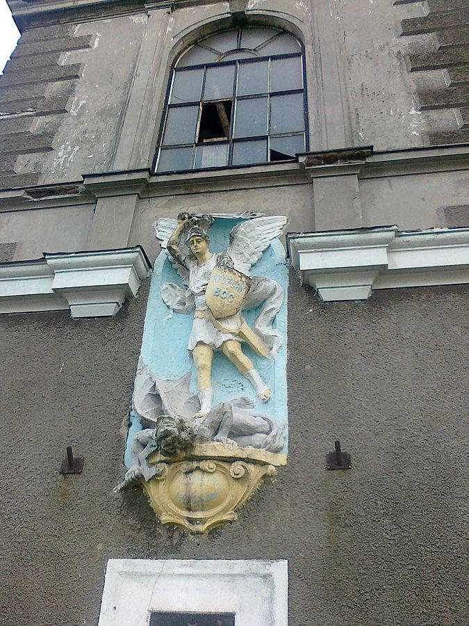 Płaskorzeźba na dzwonnicy