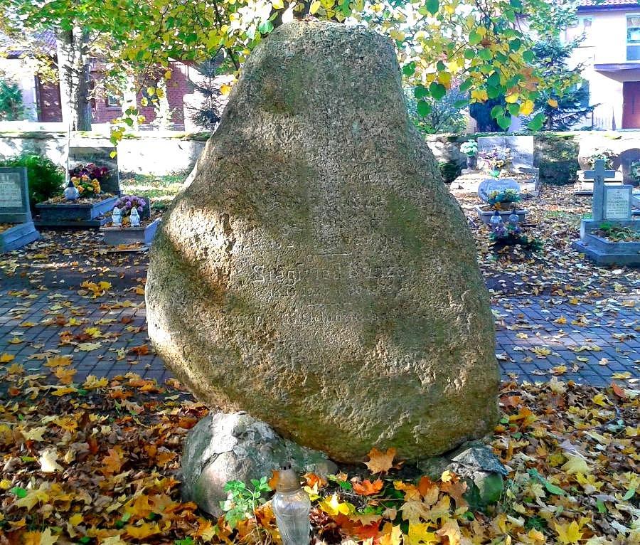 Pomnik w Kunowie