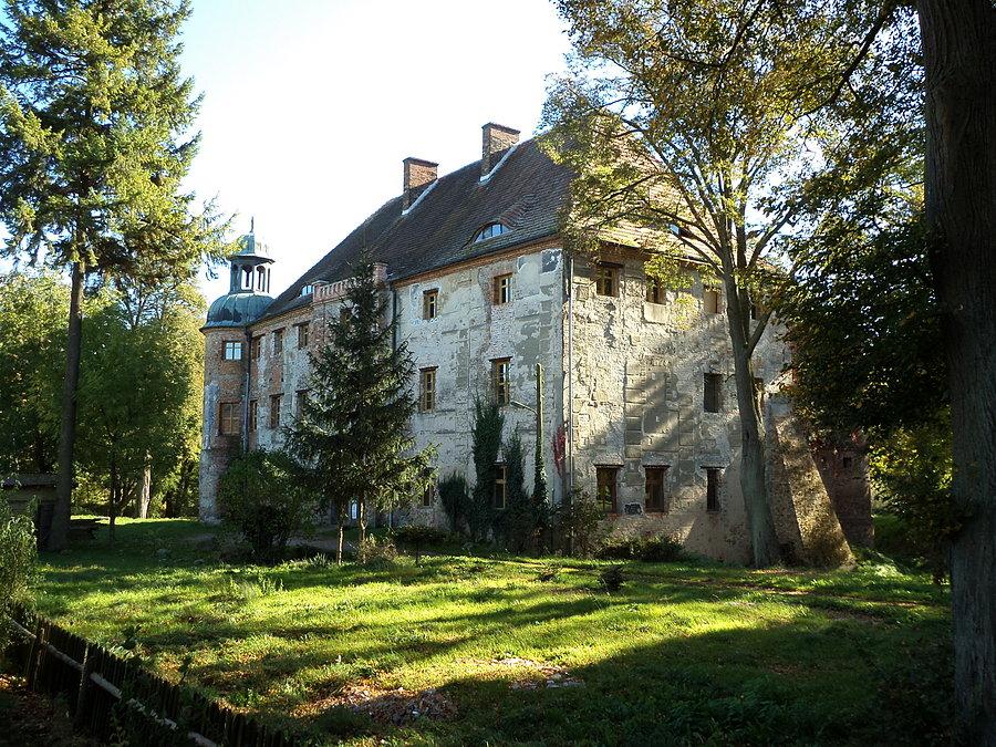 Broniszów, pałac