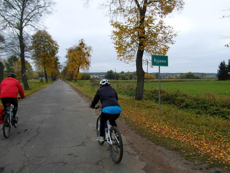 Dojeżdżamy do Ryjewa