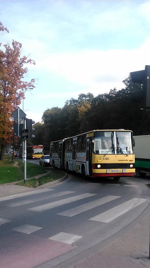 Ikarus 280.70E