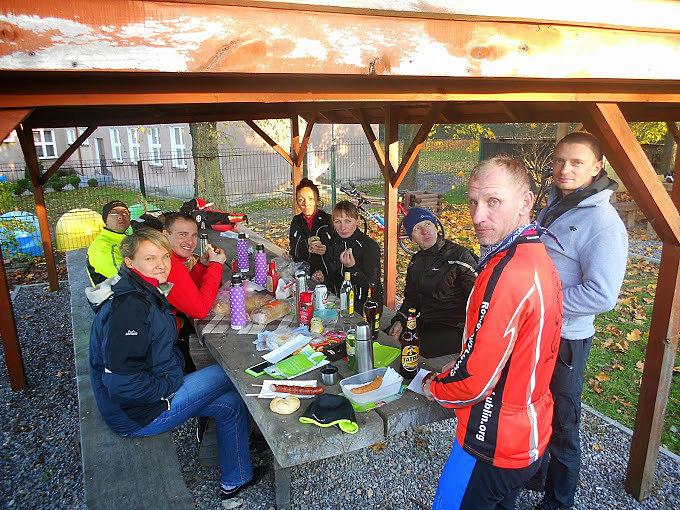 Biesiada w Wierzchowiskach