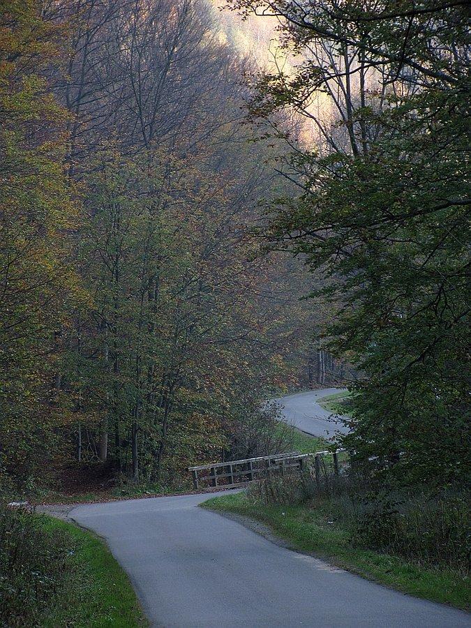 Droga do Barnowca wije się i wije