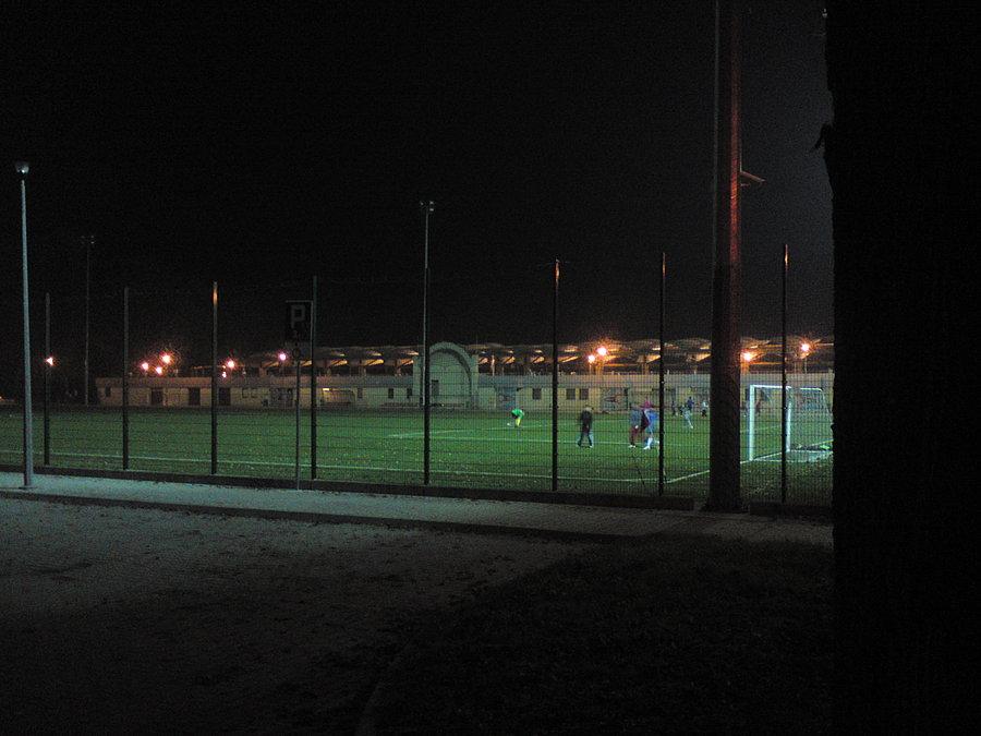 Stadion w Brzegu