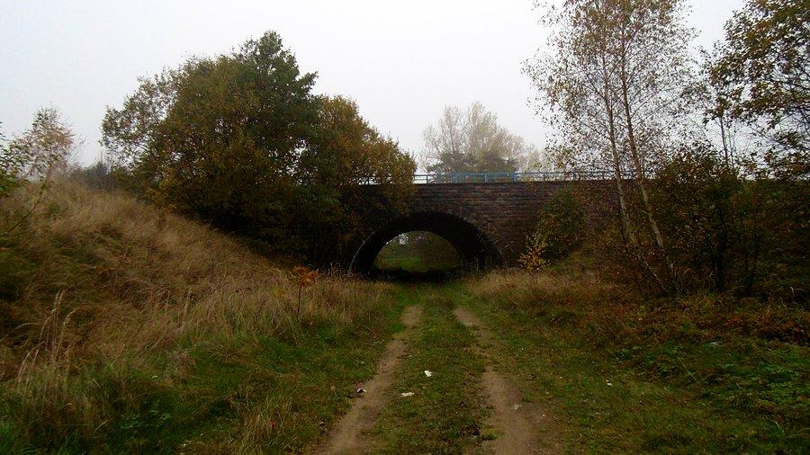 I pod drogą 142 kierunek Poczernin