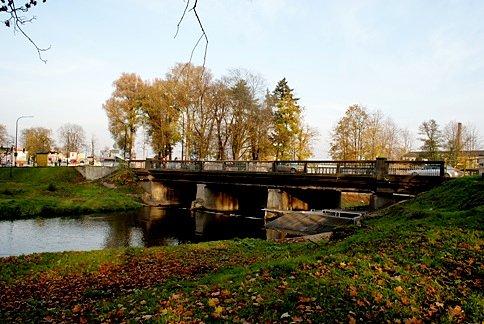 Tuż za nią most w ciągu ulicy św. Antoniego