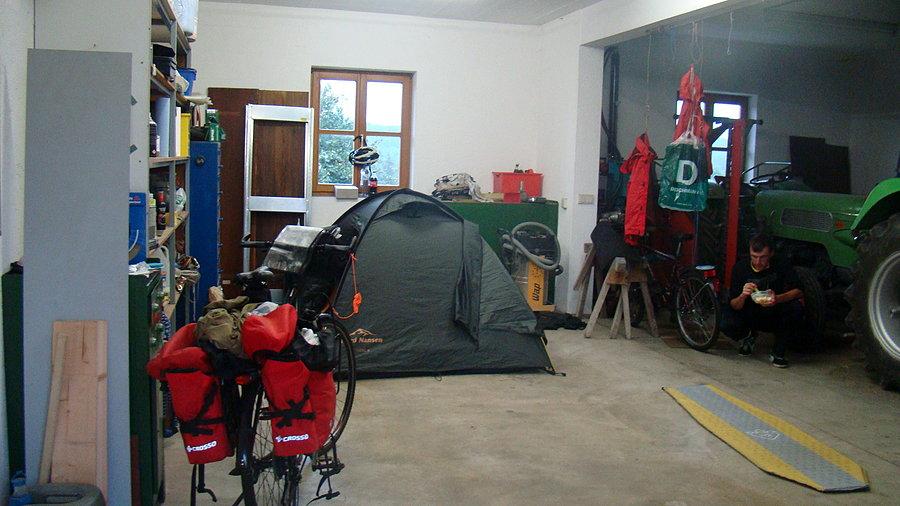 Pierwszy nocleg pod dachem