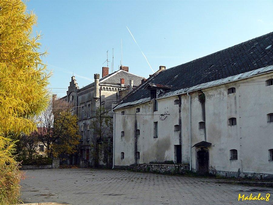Spichlerz i pałac w Świbiu