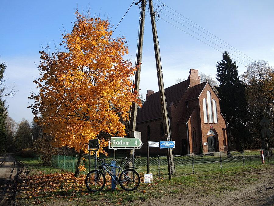 W centrum Gębiczyna / jesienne barwy