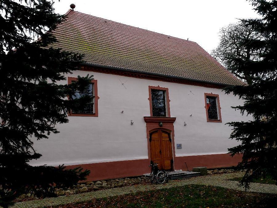 Kościół parafialny p.w. Przemienienia Pańskiego w Kolinie