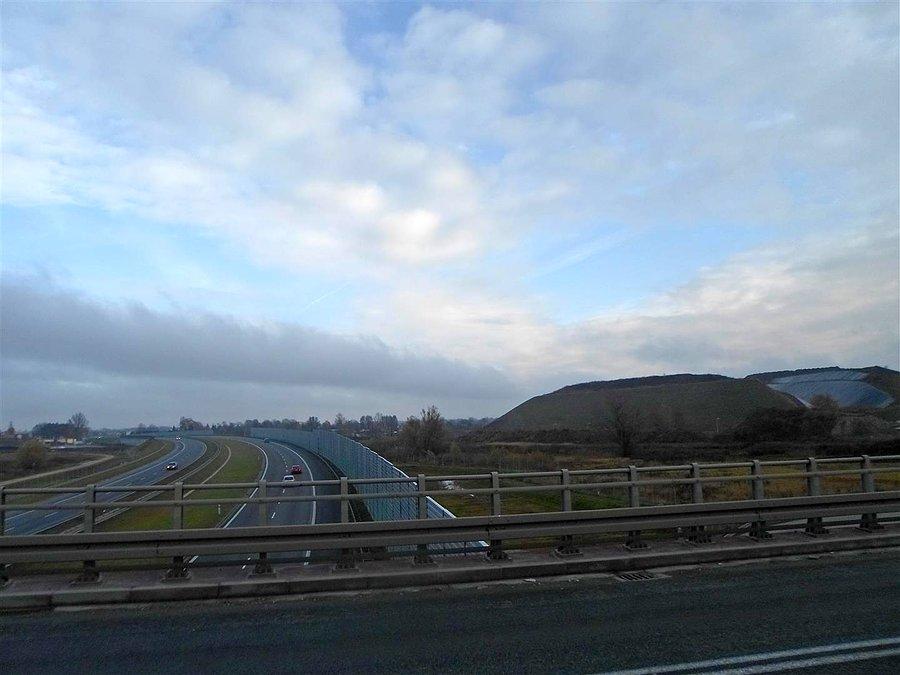 Gdzieś w Pruszkowie nad autostradą
