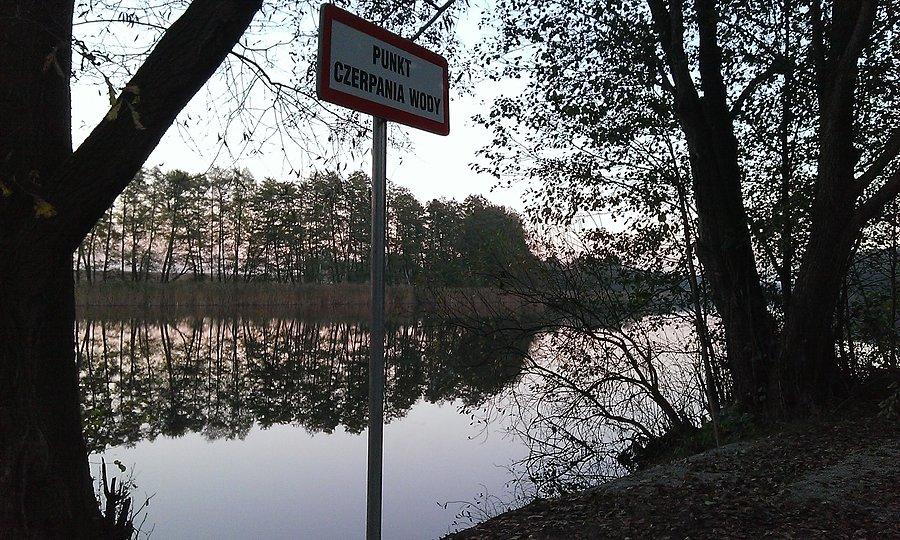 Punkt czerpania wody nad j. Chomęcickim
