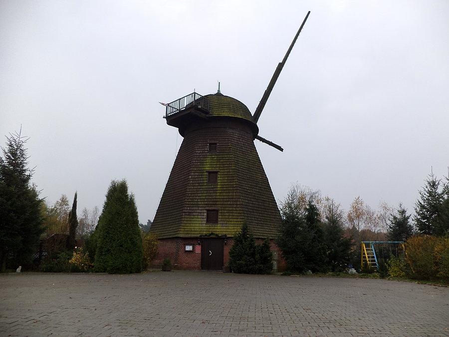 Chyba najlepszy wiatrak jaki widziałem osobiście (Jerzmanowice)