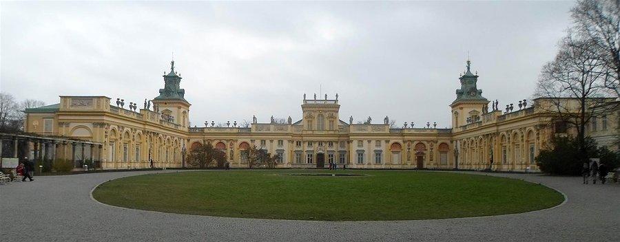 Tytułowa Villa Nova