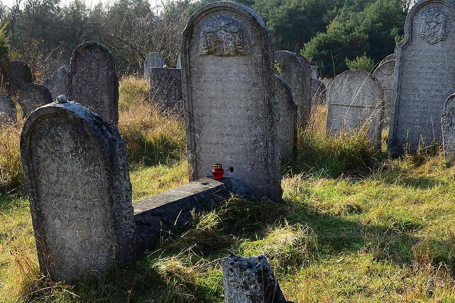 Żarki, kirkut